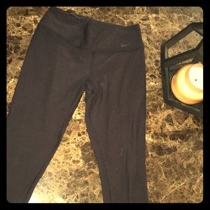 cropped Nike leggings